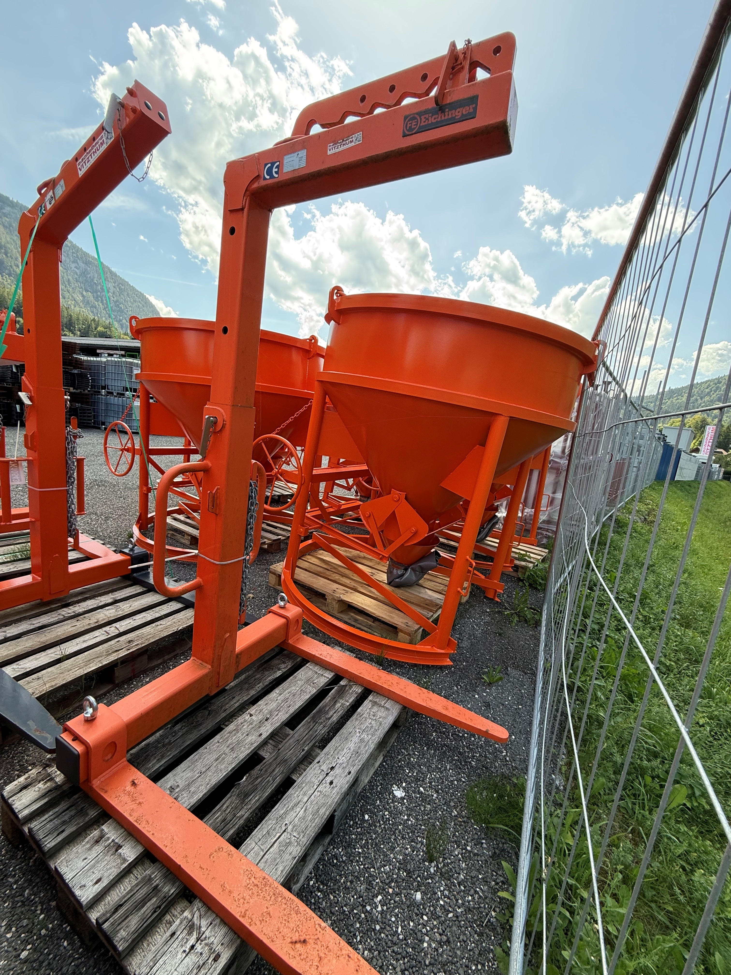 Ladegabel 1053.3, lackiert 1500 kg Tragkraft, manueller Gewichtsausgleich - € 650,-