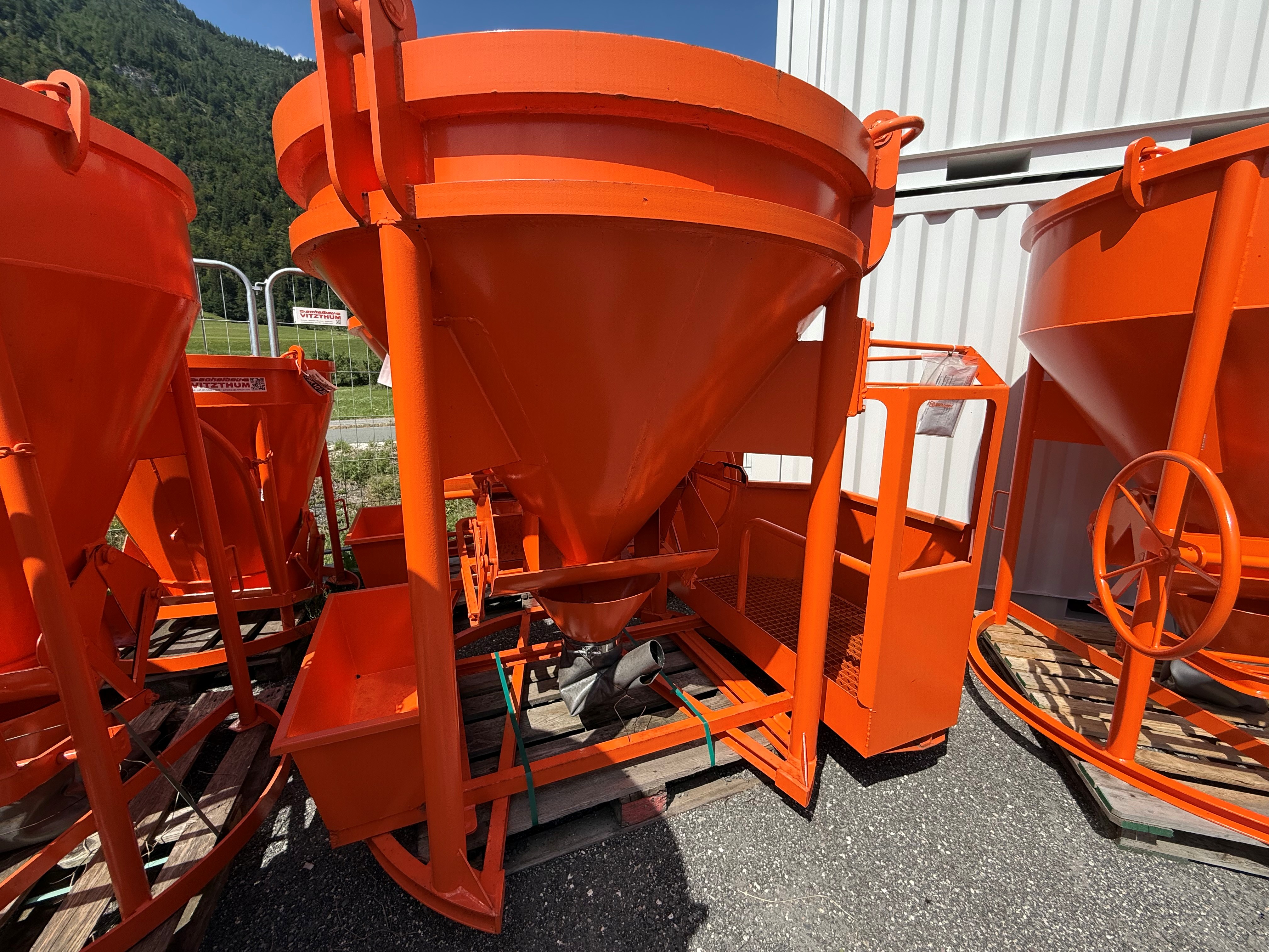 Betonsilo 1016PAM.10  PAM  750 l mit Personenaufnahmemittel - €2.800,-
